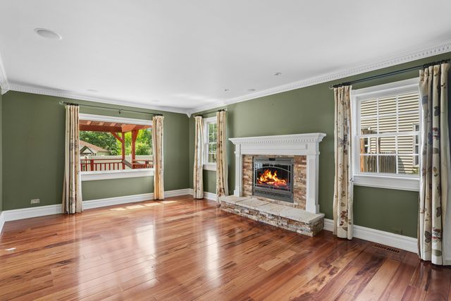 213 Campbell Drive, Bolingbrook, IL 60440