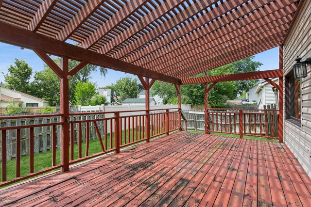213 Campbell Drive, Bolingbrook, IL 60440