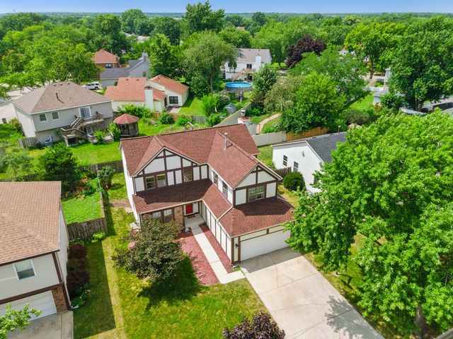 213 Campbell Drive, Bolingbrook, IL 60440