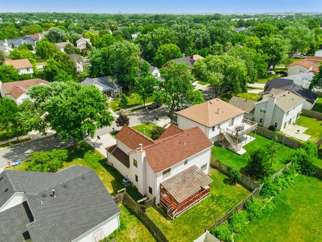 213 Campbell Drive, Bolingbrook, IL 60440