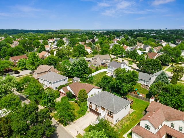 213 Campbell Drive, Bolingbrook, IL 60440