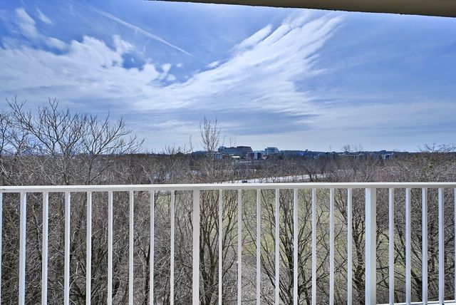 151 Coolidge Ave 413, Watertown, MA 02472