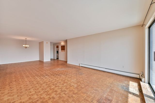 151 Coolidge Ave 413, Watertown, MA 02472