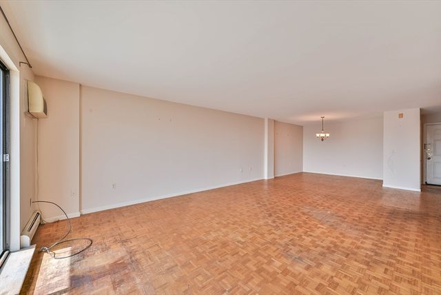 151 Coolidge Ave 413, Watertown, MA 02472