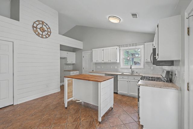 218 Ibis Lane, Goose Creek, SC 29445