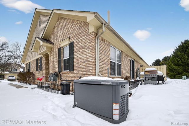 25409 Willowbrook Court, Huron Charter Township, MI 48134