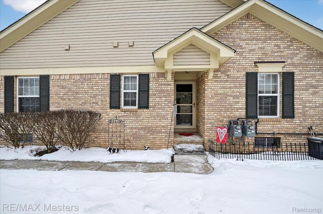 25409 Willowbrook Court, Huron Charter Township, MI 48134