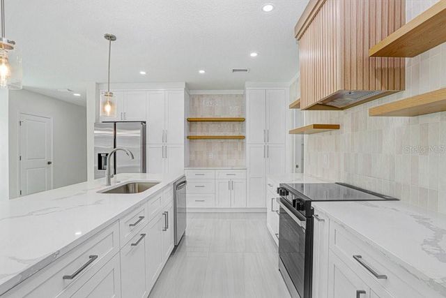 10932 CARLTON FIELDS DRIVE, Riverview, FL 33579