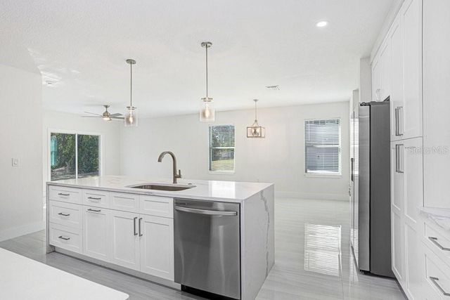 10932 CARLTON FIELDS DRIVE, Riverview, FL 33579