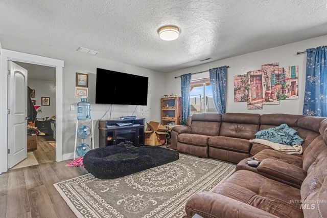 9531 Pump Rd., Nampa, ID 83686