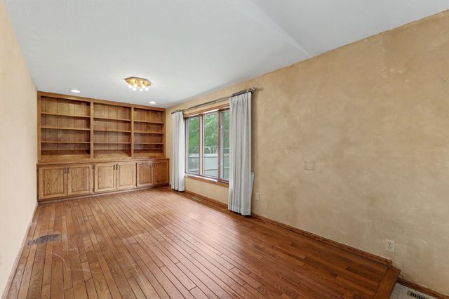 316 N Hampton, Wichita, KS 67206