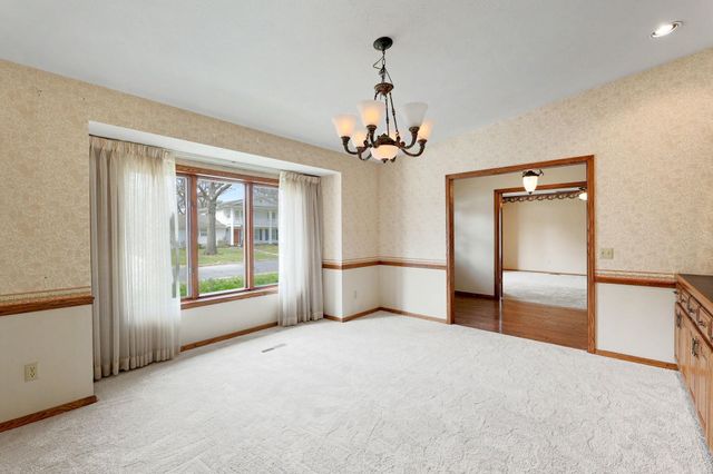 316 N Hampton, Wichita, KS 67206