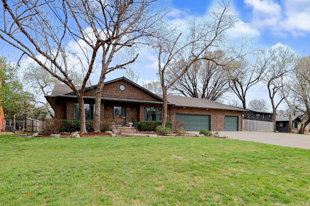 316 N Hampton, Wichita, KS 67206