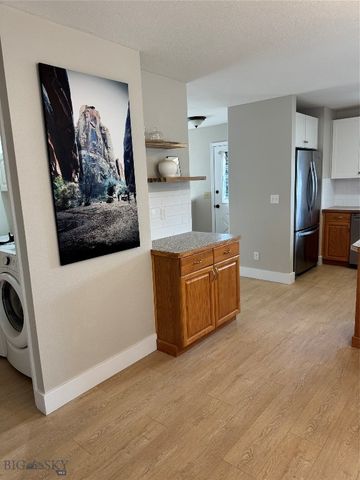 209 10th, Belgrade, MT 59714