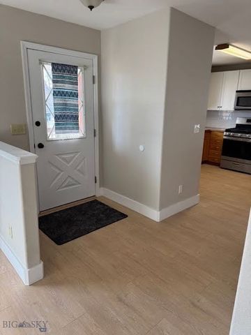 209 10th, Belgrade, MT 59714