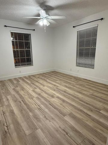 6315 La Costa Drive E, Boca Raton, FL 33433