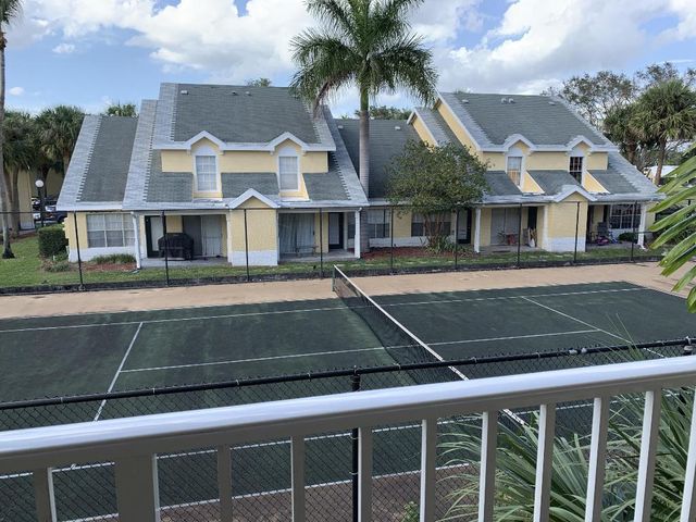 6315 La Costa Drive E, Boca Raton, FL 33433