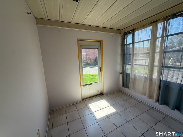 95 Park Avenue, Derby, CT 06418