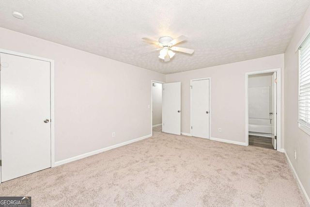 949 Falconcrest Drive, Lawrenceville, GA 30043
