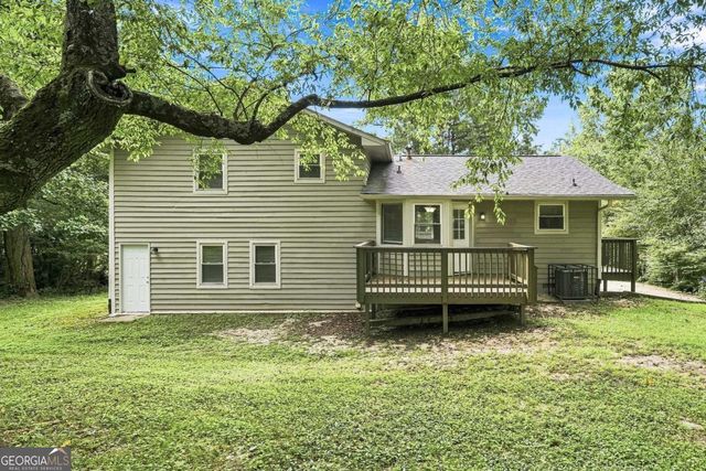 949 Falconcrest Drive, Lawrenceville, GA 30043