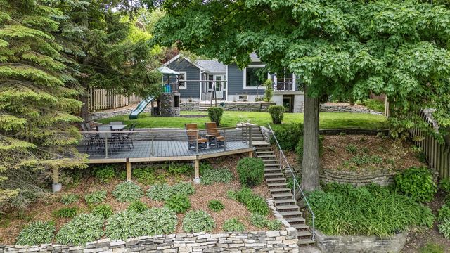 736 W Rock PLACE, Glendale, WI 53209