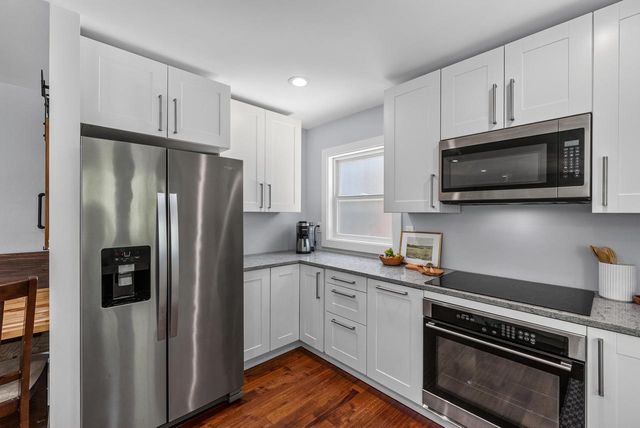 736 W Rock PLACE, Glendale, WI 53209