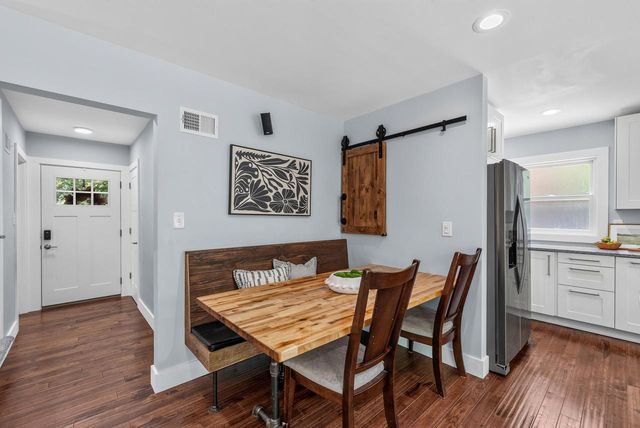 736 W Rock PLACE, Glendale, WI 53209