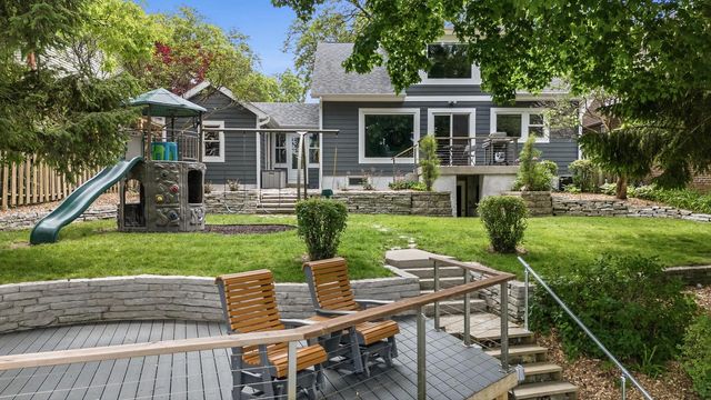 736 W Rock PLACE, Glendale, WI 53209