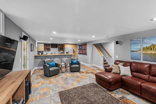 736 W Rock PLACE, Glendale, WI 53209