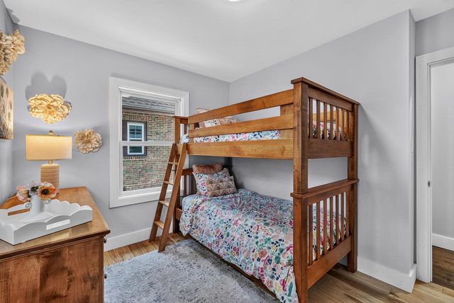 736 W Rock PLACE, Glendale, WI 53209
