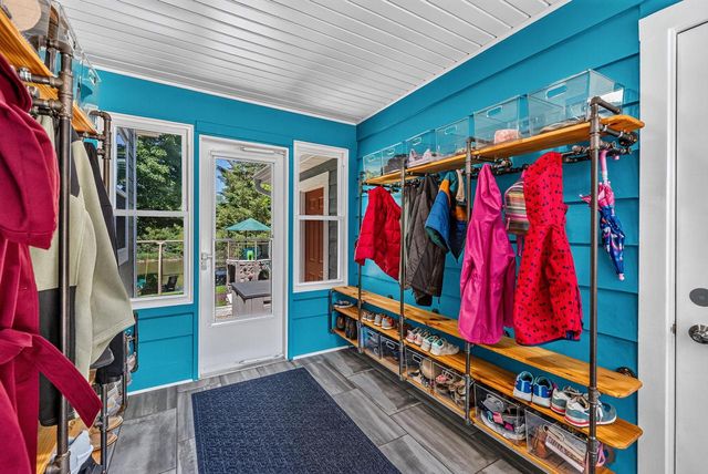 736 W Rock PLACE, Glendale, WI 53209