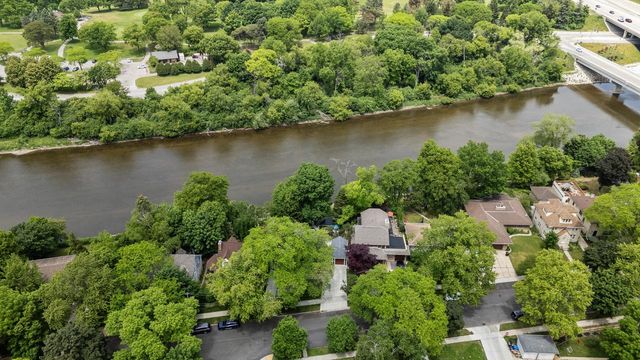736 W Rock PLACE, Glendale, WI 53209