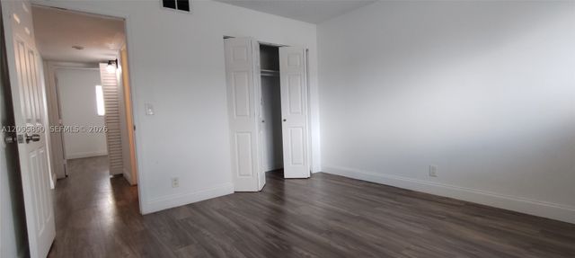 1501 Crescent Cir C27, Lake Park, FL 33403