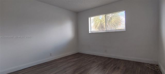 1501 Crescent Cir C27, Lake Park, FL 33403