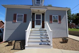 368 Charles St, Fall River, MA 02724