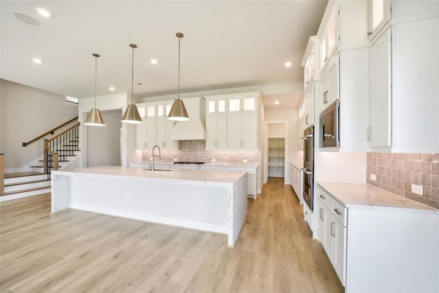 9910 Deep Water Drive, Missouri City, TX 77459