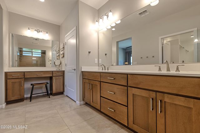 59785 E Jacaranda Place, Oracle, AZ 85623