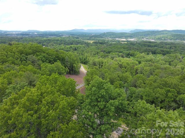 000 Northview Drive 12, Hendersonville, NC 28791