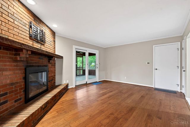 391 Roselake Drive, Centerville, OH 45458