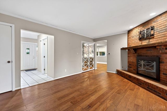 391 Roselake Drive, Centerville, OH 45458