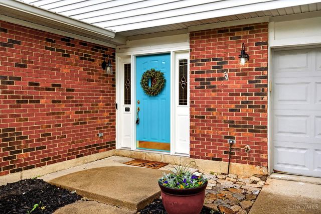 391 Roselake Drive, Centerville, OH 45458