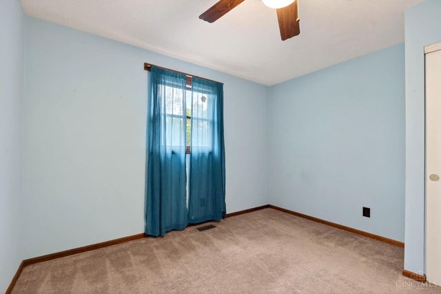 391 Roselake Drive, Centerville, OH 45458