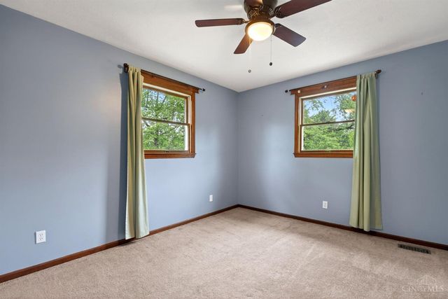 391 Roselake Drive, Centerville, OH 45458