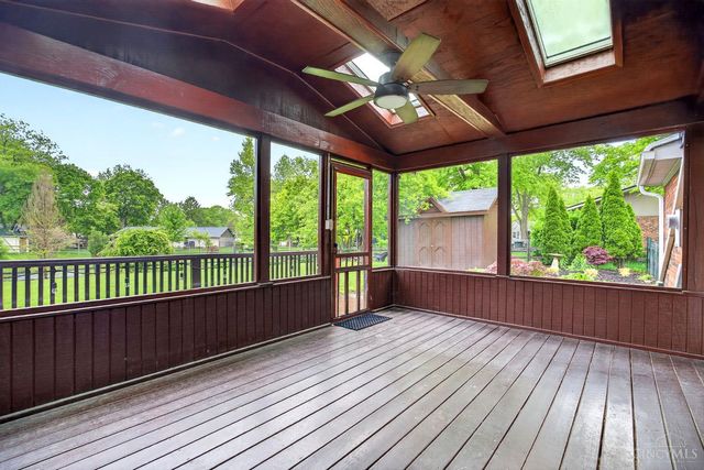 391 Roselake Drive, Centerville, OH 45458