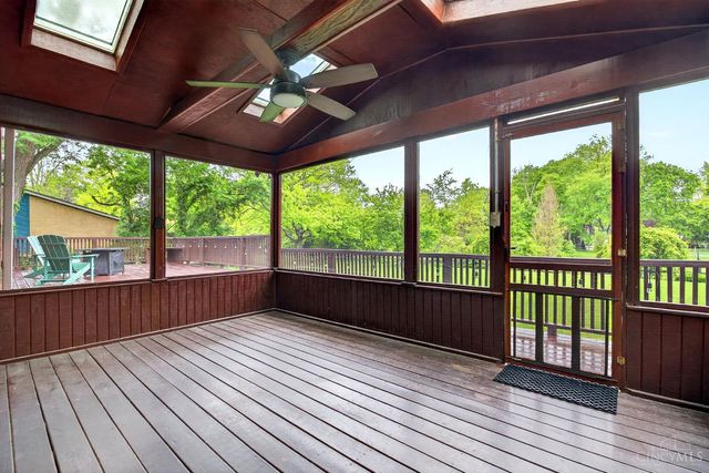 391 Roselake Drive, Centerville, OH 45458