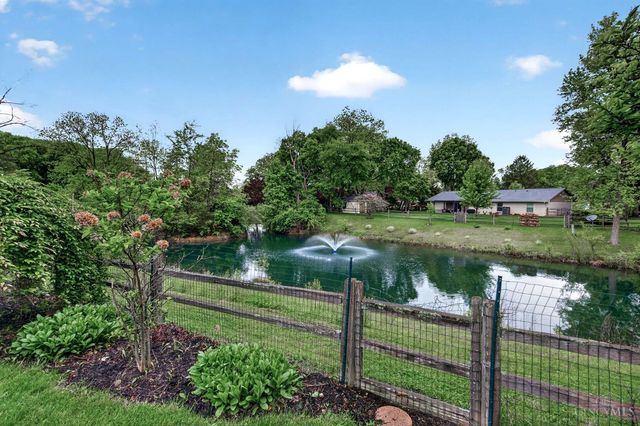 391 Roselake Drive, Centerville, OH 45458