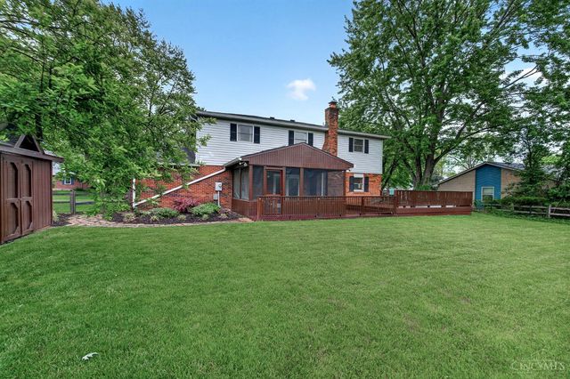 391 Roselake Drive, Centerville, OH 45458