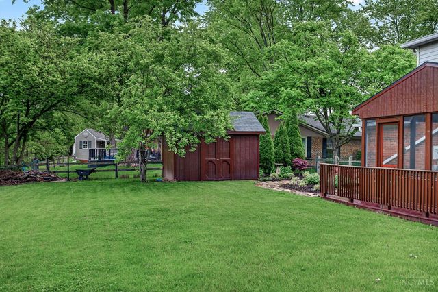 391 Roselake Drive, Centerville, OH 45458