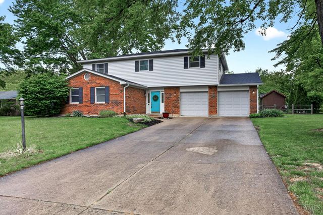 391 Roselake Drive, Centerville, OH 45458
