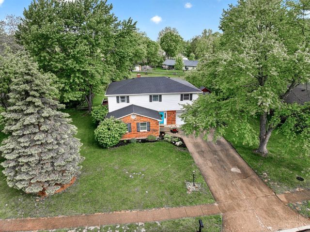 391 Roselake Drive, Centerville, OH 45458